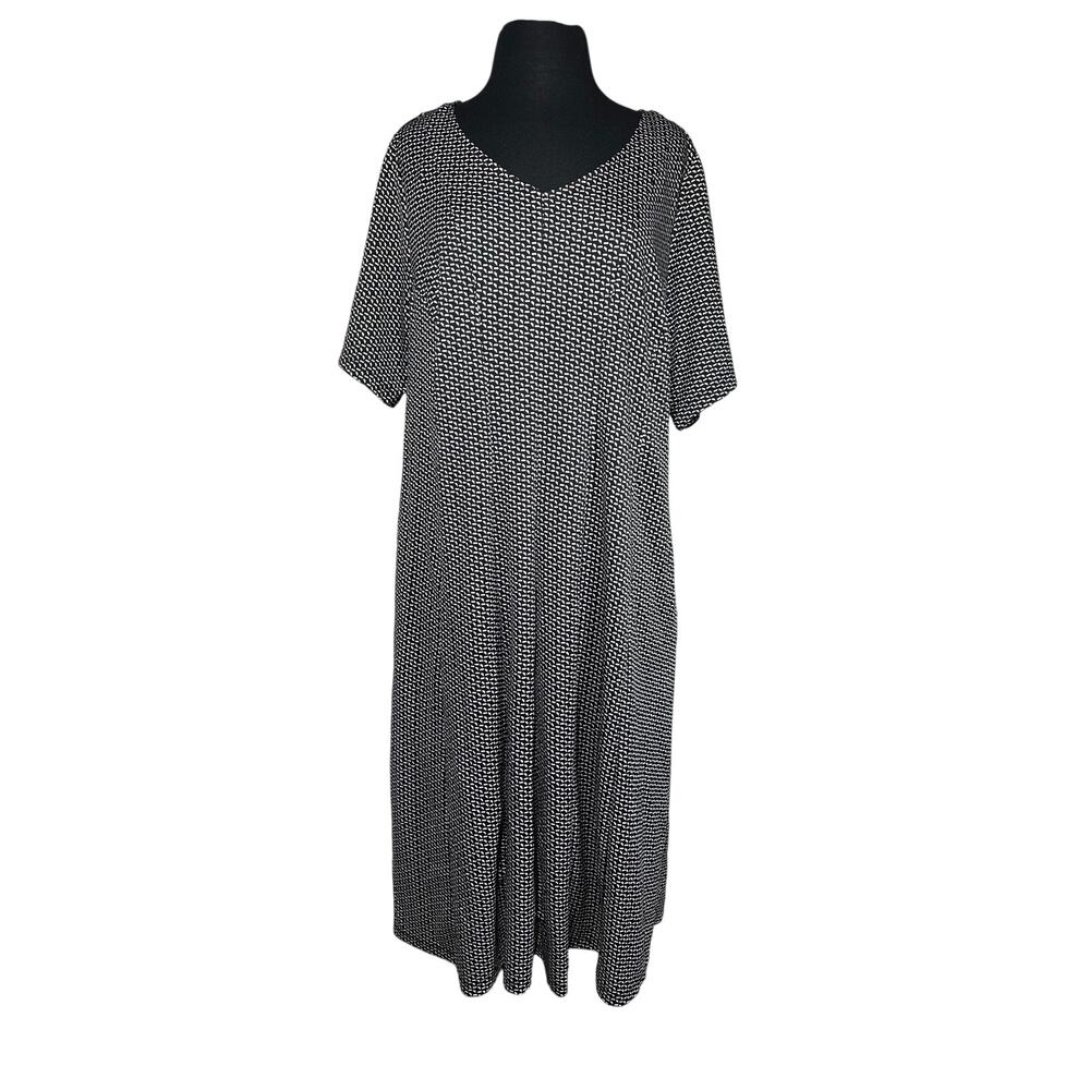Catherines V-Neck Midi Pleated Flowy Dress Pockets Black White Sz 1X / 18/20W